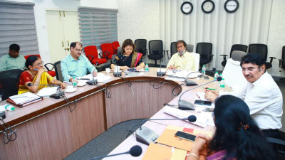 ఉస్మానియా  అనుబంధ ఆసుపత్రులలలో వైద్య సేవల బలోపేతం పై ఉన్నత స్థాయి సమీక్ష.